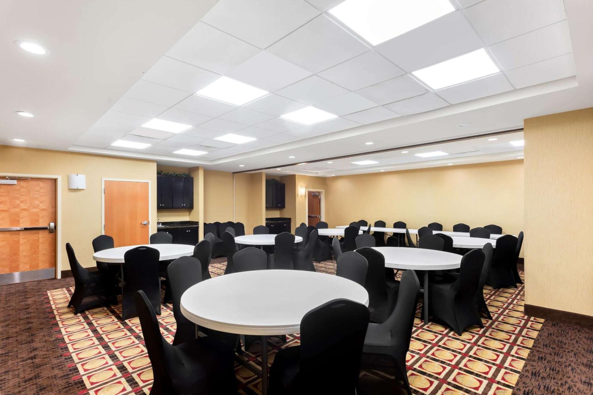 Comfort Suites Gulfport Eksteriør bilde