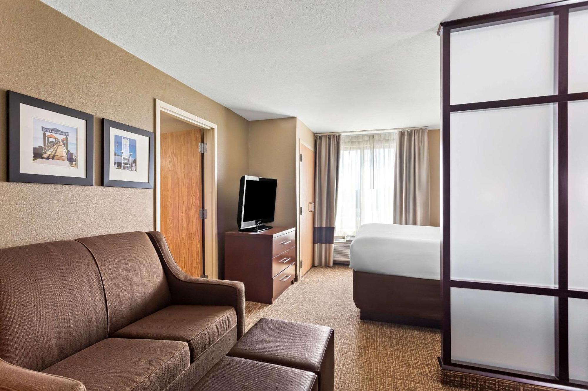 Comfort Suites Gulfport Eksteriør bilde